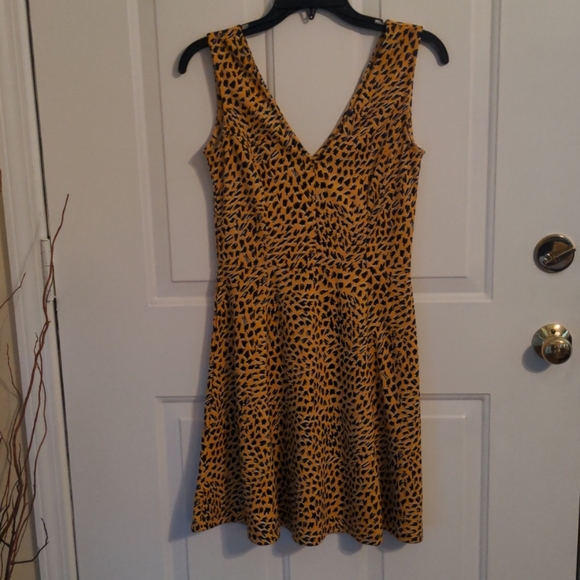 H&M - Picture 1 of 3